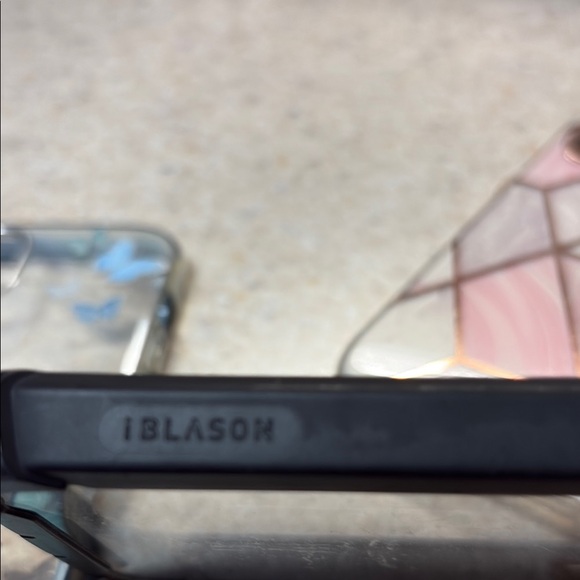 I-blazon Cosmo Blue and Pink iPhone 13 Cases with Floral and Geometric Designs - Picture 4 of 7